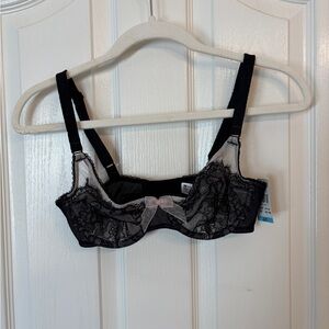 Wacoal Black and Pink Lace Underwire Bra Women’s Size 32C NWT Style #851165
